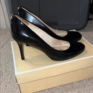 Michael Kors Black Patents Pumps